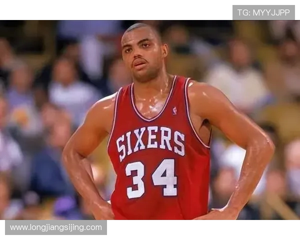 摩西·马龙传奇人生:从篮球天才到NBA伟大中锋的崛起与辉煌 摩西·马龙传奇人生:从篮球天才到NBA伟大中锋的崛起与辉煌