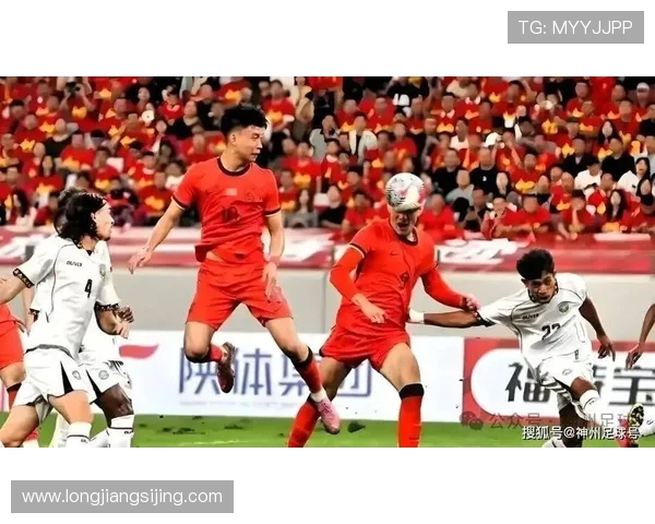 国足热身赛逆转取胜年轻球员闪耀全场展现全新战术体系 国足热身赛逆转取胜年轻球员闪耀全场展现全新战术体系