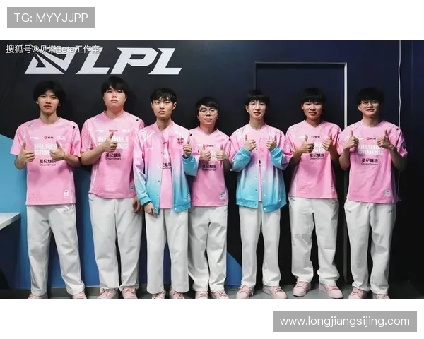 TES战队力克BLG晋级决赛 凭借团队默契与精准操作决胜关键局 TES战队力克BLG晋级决赛 凭借团队默契与精准操作决胜关键局