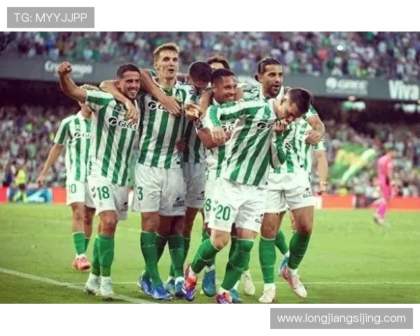 五大联赛激战正酣 欧洲顶级足球俱乐部间的竞争与变革分析