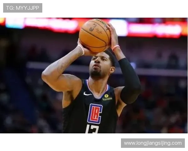 保罗乔治关键表现解析全面剖析攻防两端影响力