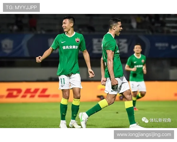 深圳足球队在世锦赛积分榜中以50分稳居第一名展现强大实力