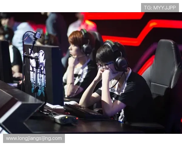 EDG电子竞技俱乐部：从崛起到巅峰的奋斗历程与未来展望