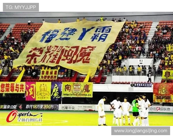 广东宏远强强对话激烈对阵焦点之战引爆全场激情与球迷热情