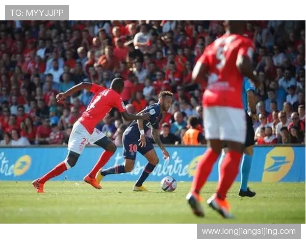 巴黎圣日耳曼主场迎战尼姆期待豪取连胜展现强大实力 巴黎圣日耳曼主场迎战尼姆期待豪取连胜展现强大实力